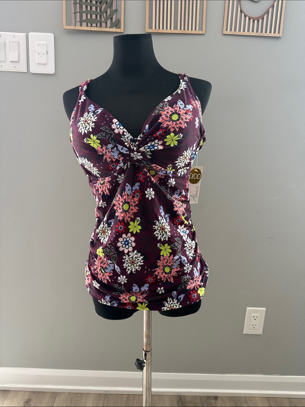 Anne Cole WINE RED floral underwire tankini top